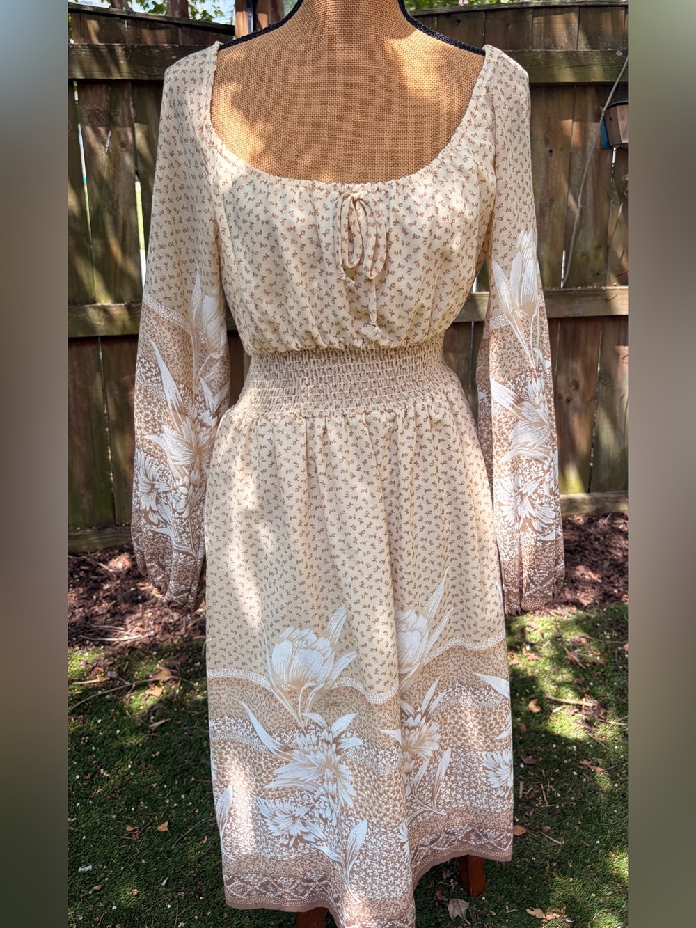Vintage 1970s Jody California Prairie Floral Bishop Sleeve Peasant Dress